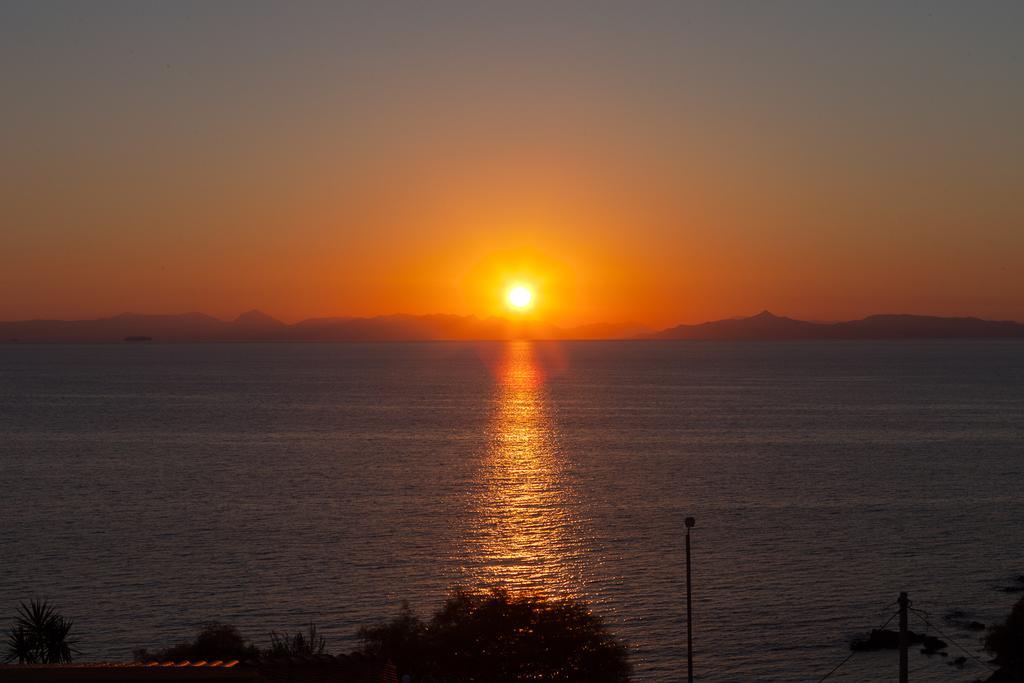 Saronida Summer Studio With Breathtaking View Lagonisi Dış mekan fotoğraf